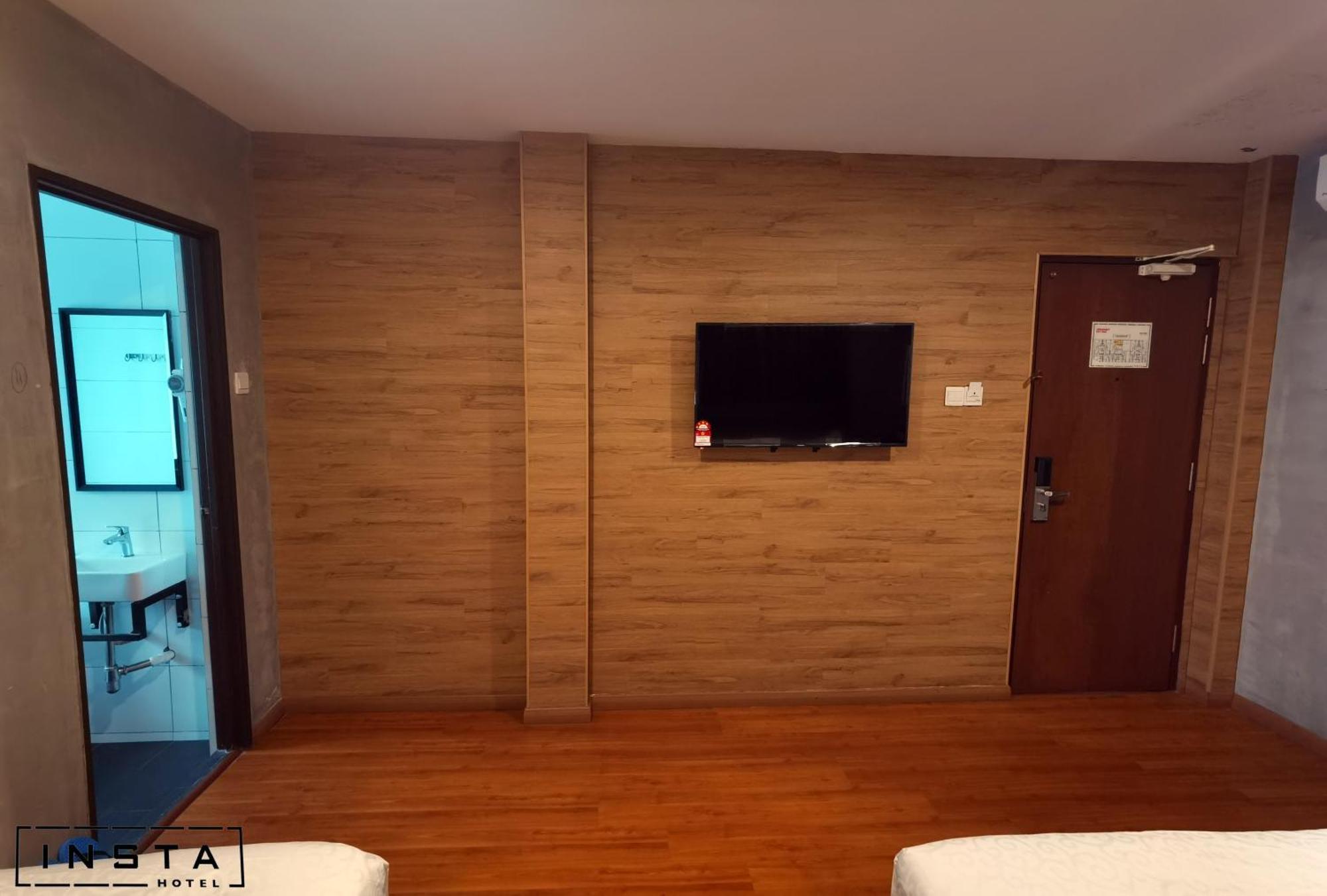 Insta Hotel Johor Bahru Exterior photo