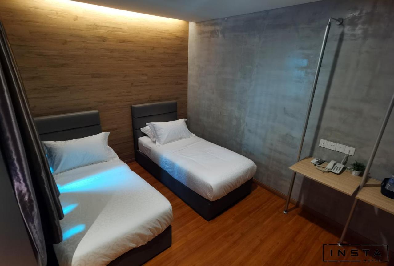 Insta Hotel Johor Bahru Exterior photo