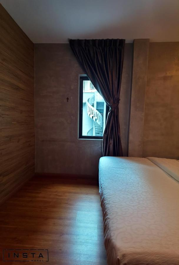 Insta Hotel Johor Bahru Exterior photo