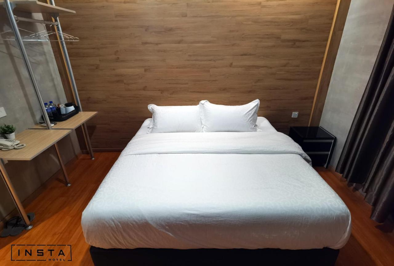 Insta Hotel Johor Bahru Exterior photo