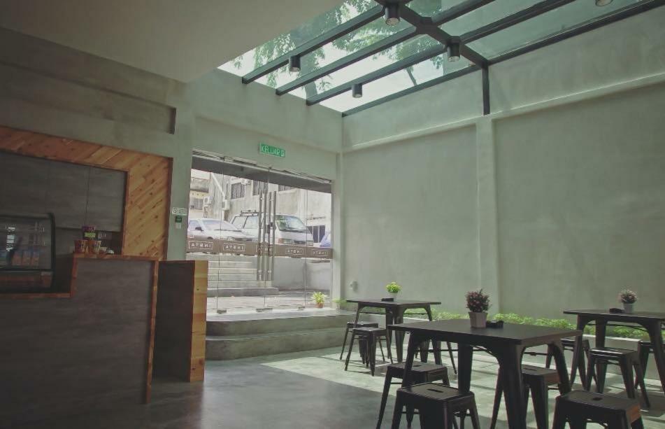 Insta Hotel Johor Bahru Exterior photo