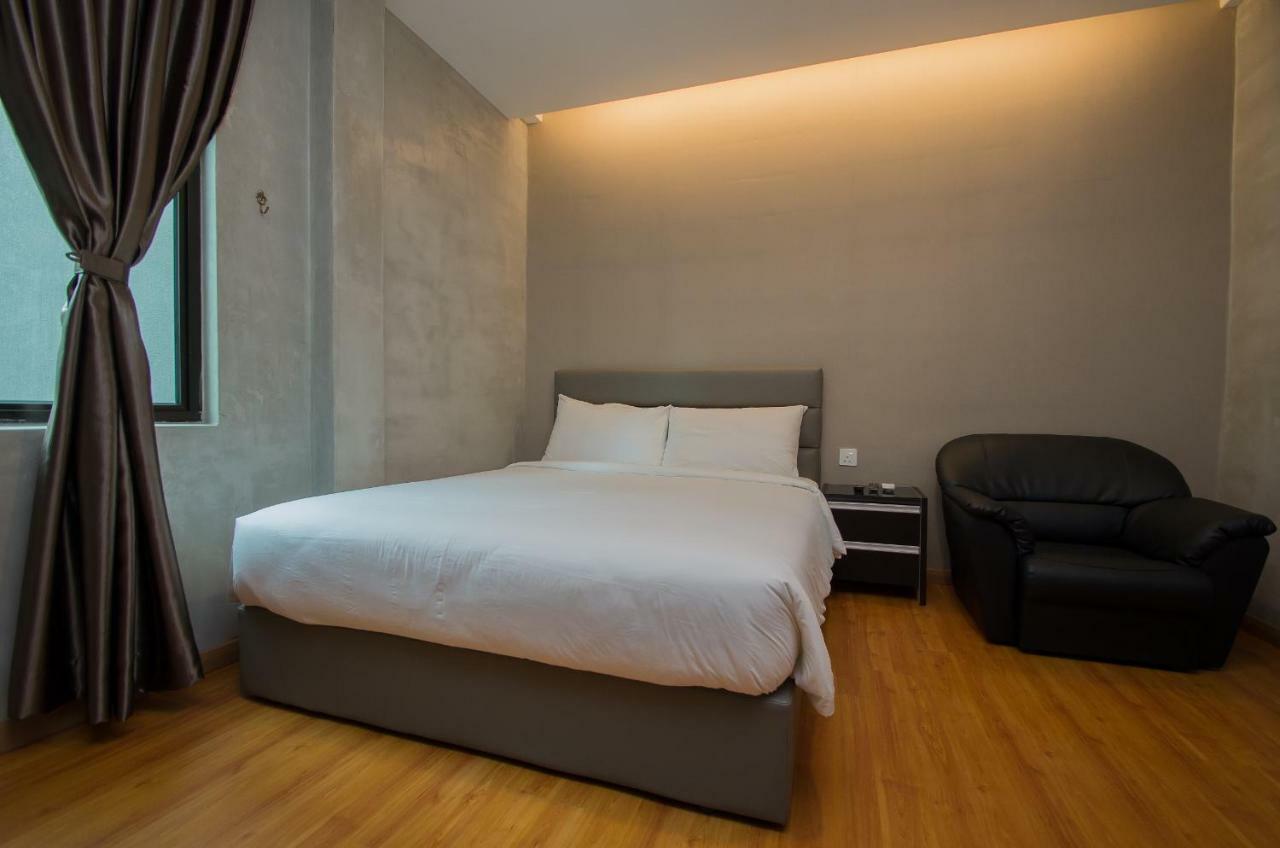 Insta Hotel Johor Bahru Exterior photo